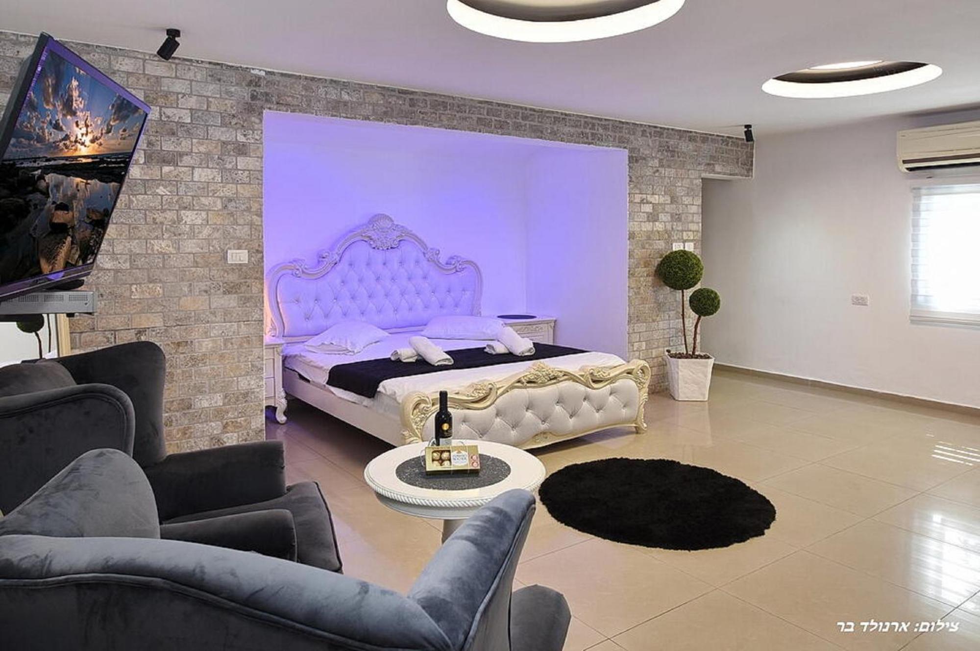 אוטופיה בצפון - מתחם אירוח מפואר Hotel Dalton Ngoại thất bức ảnh