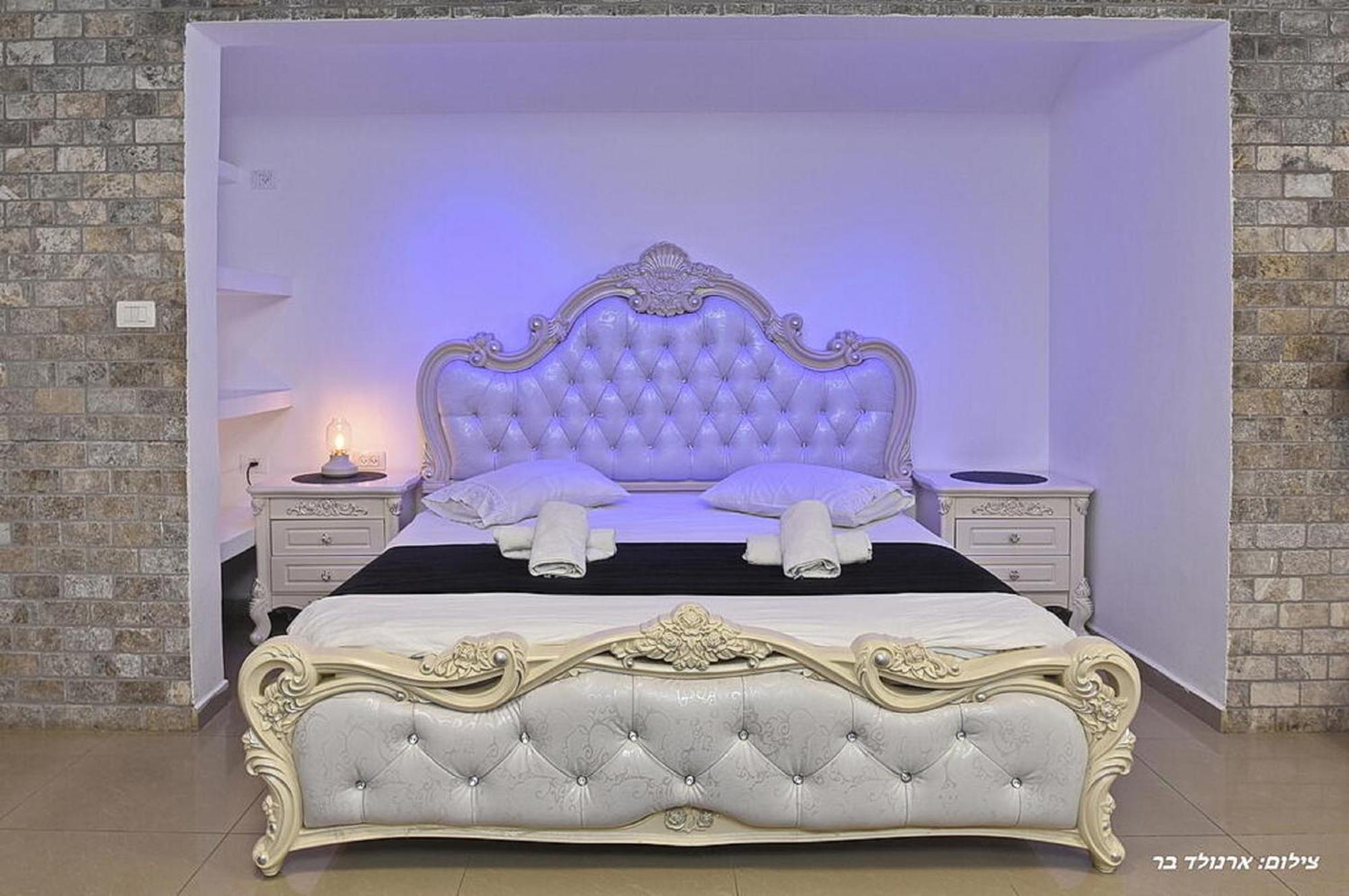 אוטופיה בצפון - מתחם אירוח מפואר Hotel Dalton Ngoại thất bức ảnh