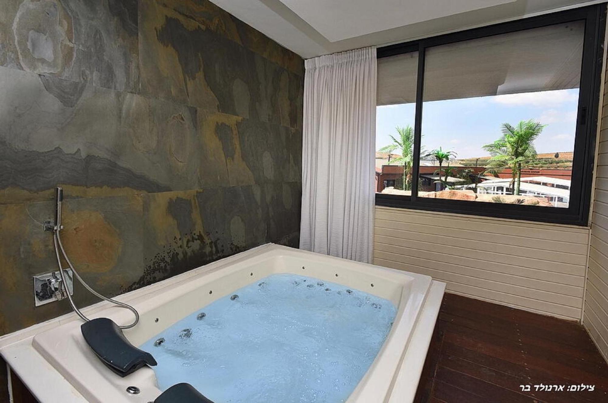 אוטופיה בצפון - מתחם אירוח מפואר Hotel Dalton Ngoại thất bức ảnh